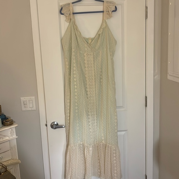 Cider Dresses & Skirts - Gorgeous Cider maxi dress